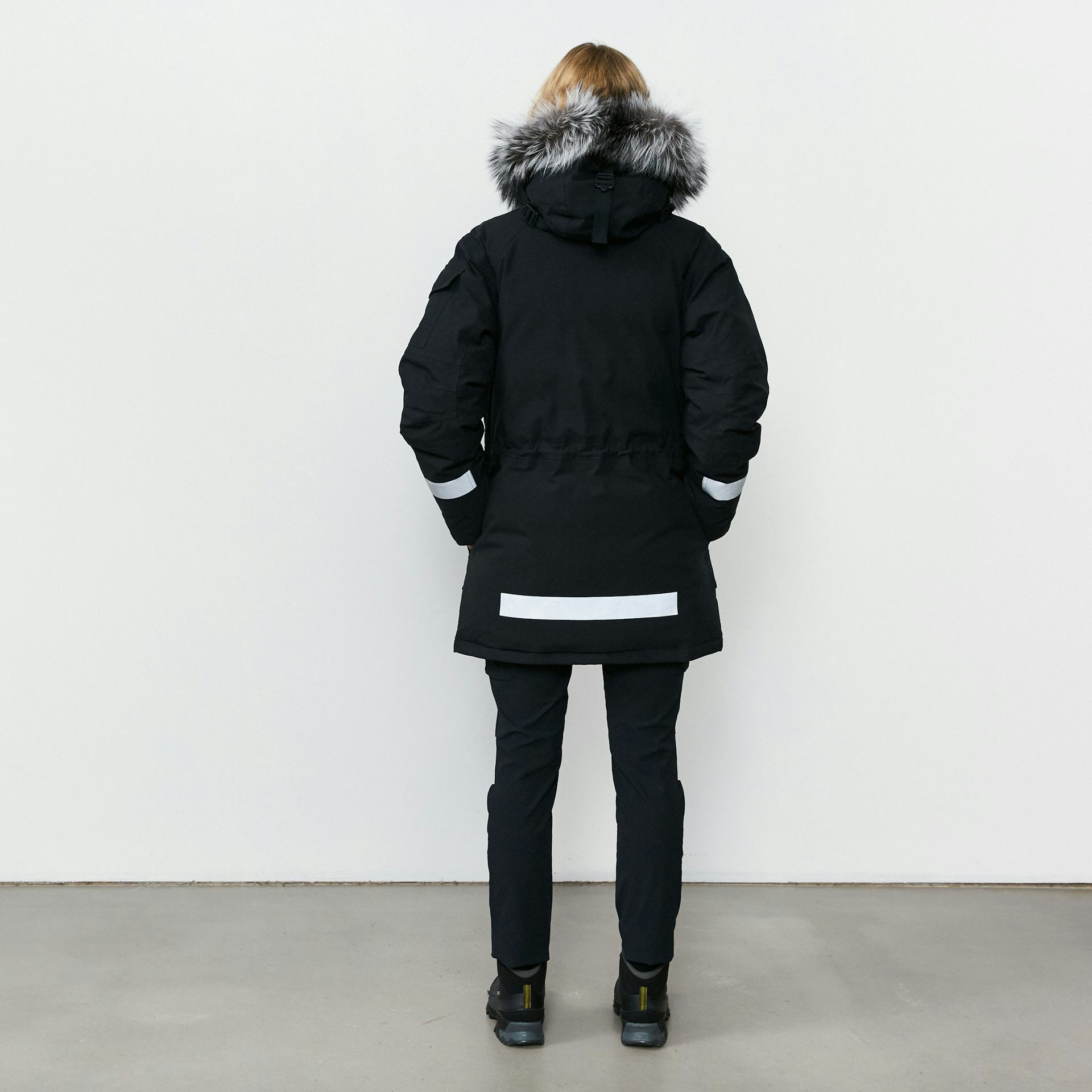 Canada goose top vs 66 north