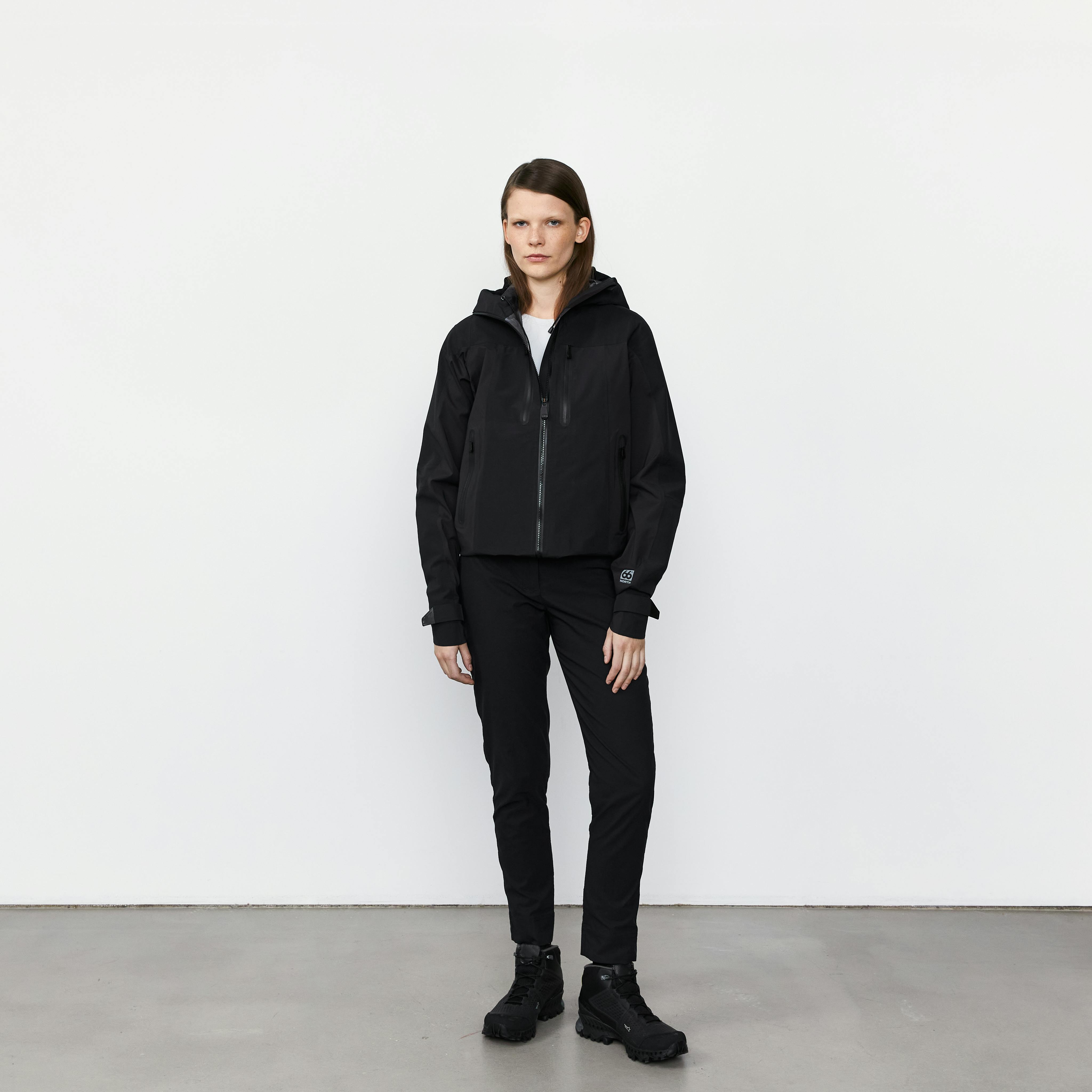 Professional GORE-TEX® Pro™ shell jacket