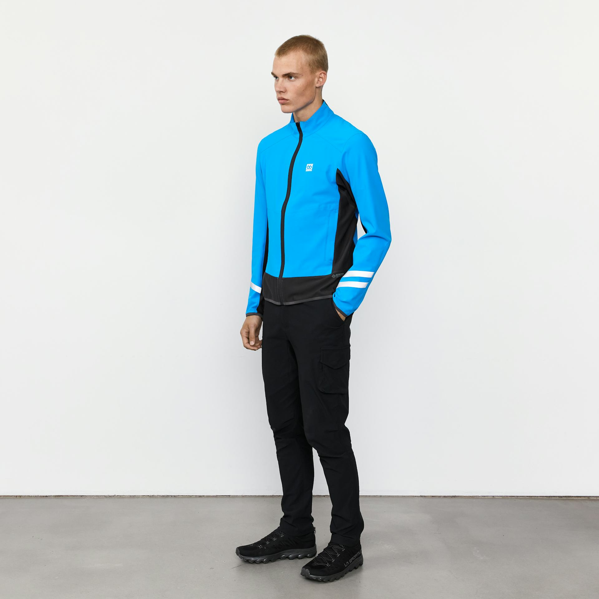 Straumnes Pool Blue
