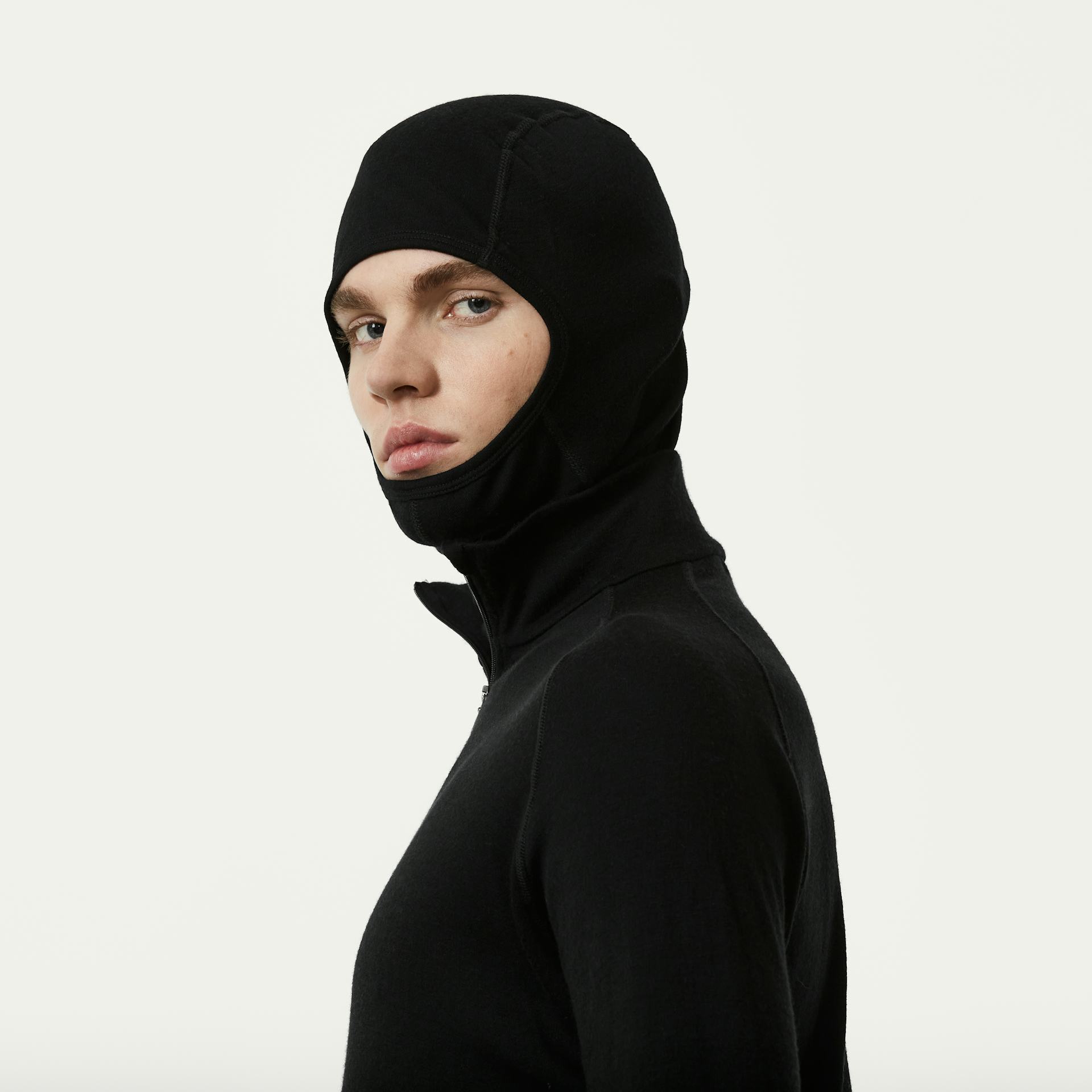 Básar Black