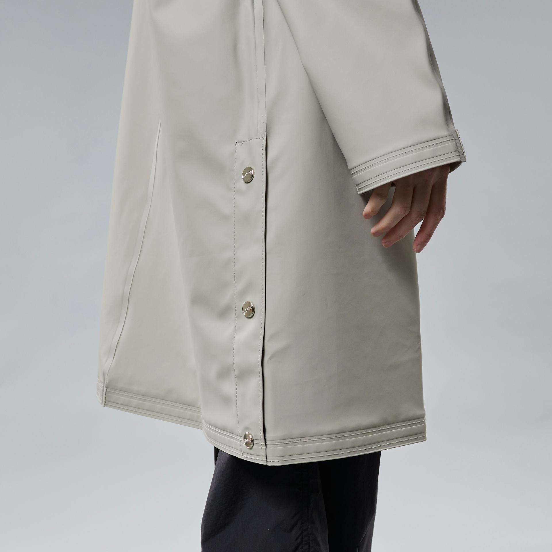 Skipagata Hooded Rain Coat