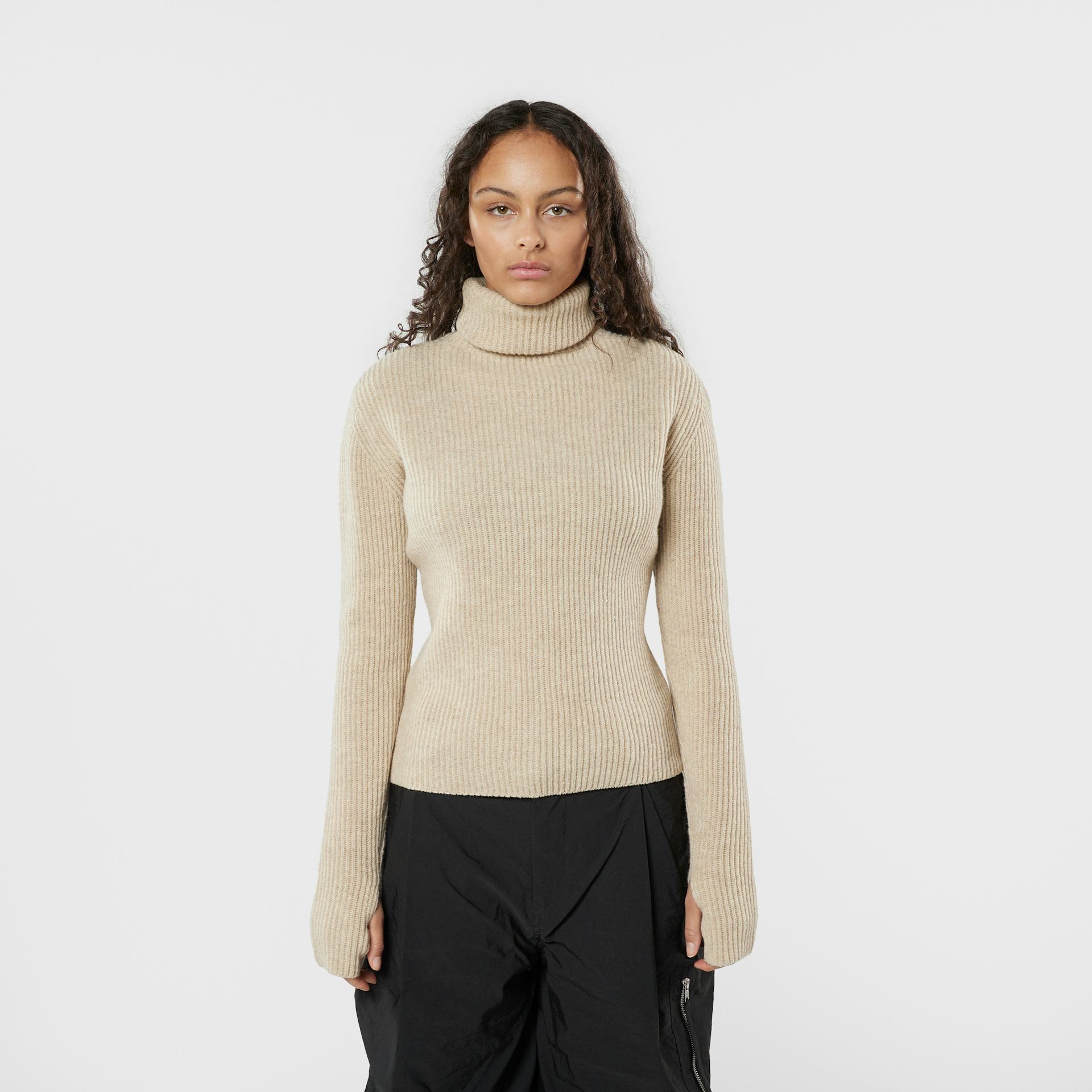 Vonarstraeti W Turtleneck